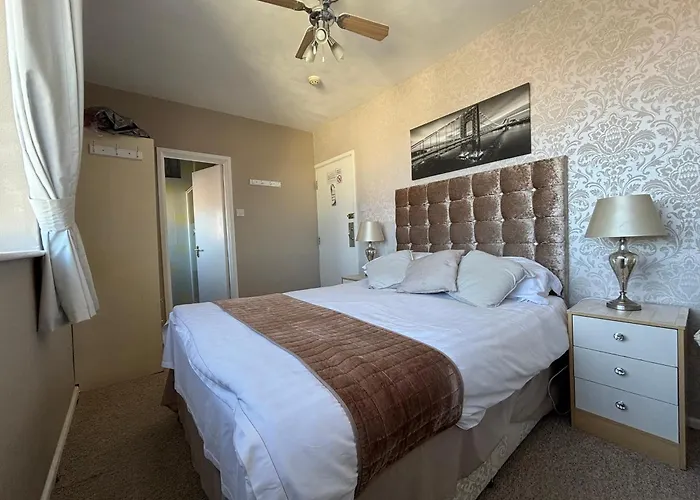 Three Palms Hotel